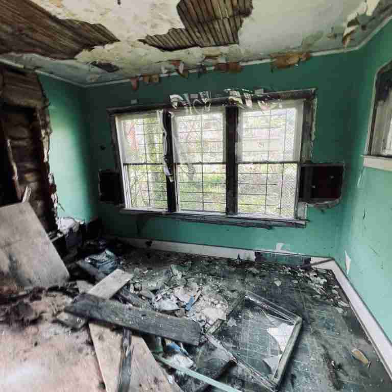 3328 Blaine (66).jpg